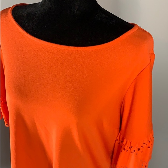 👚Banana Republic Laser Cut Ruffle Sleeve Top, L - Picture 3 of 10